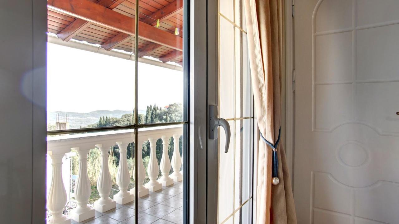 Villa Eftichia Ano Pavliana Екстер'єр фото